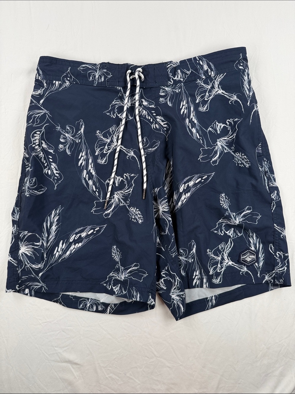 Spicy Tuna Navy Floral Men's Swim Trunks with Drawstring